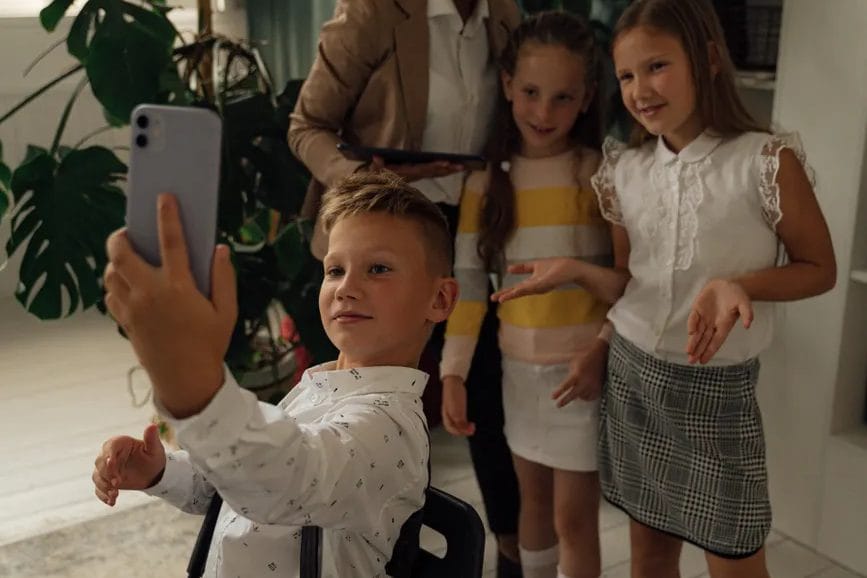 How to Survive School Picture Day When Your Kid Has Opinions About Everything